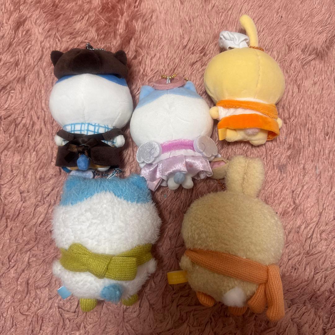 ちいかわ ハチワレ うさぎ マスコット カフェ　冬の装い　マフラー　コック　天使