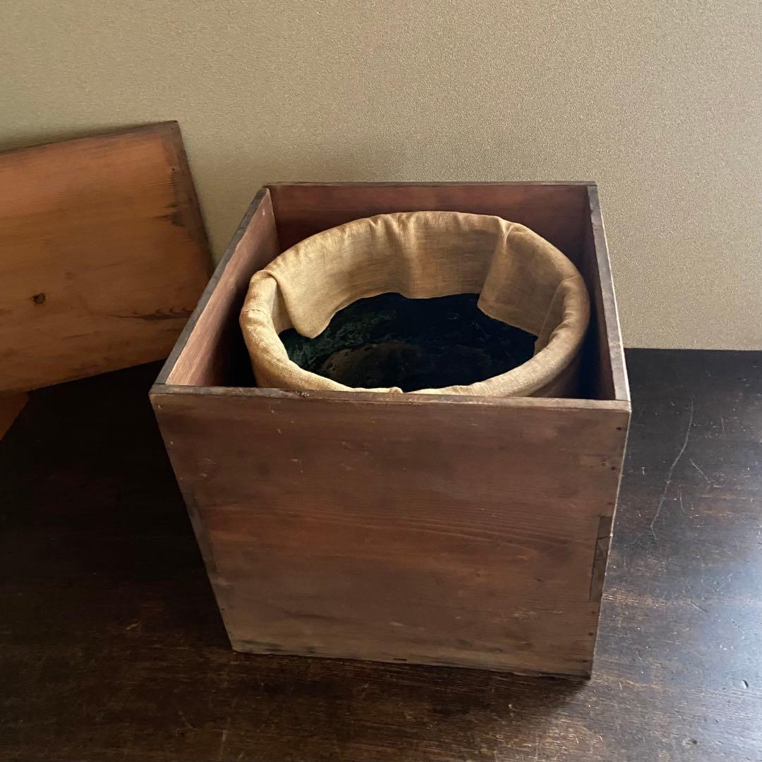 唐銅製　脚付火鉢　木製台付き　共箱　骨董　茶道具