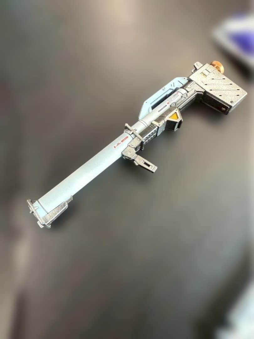 【塗装済】RG Hi-νガンダム＋ハイパー・メガ・バズーカ・ランチャー　完成品