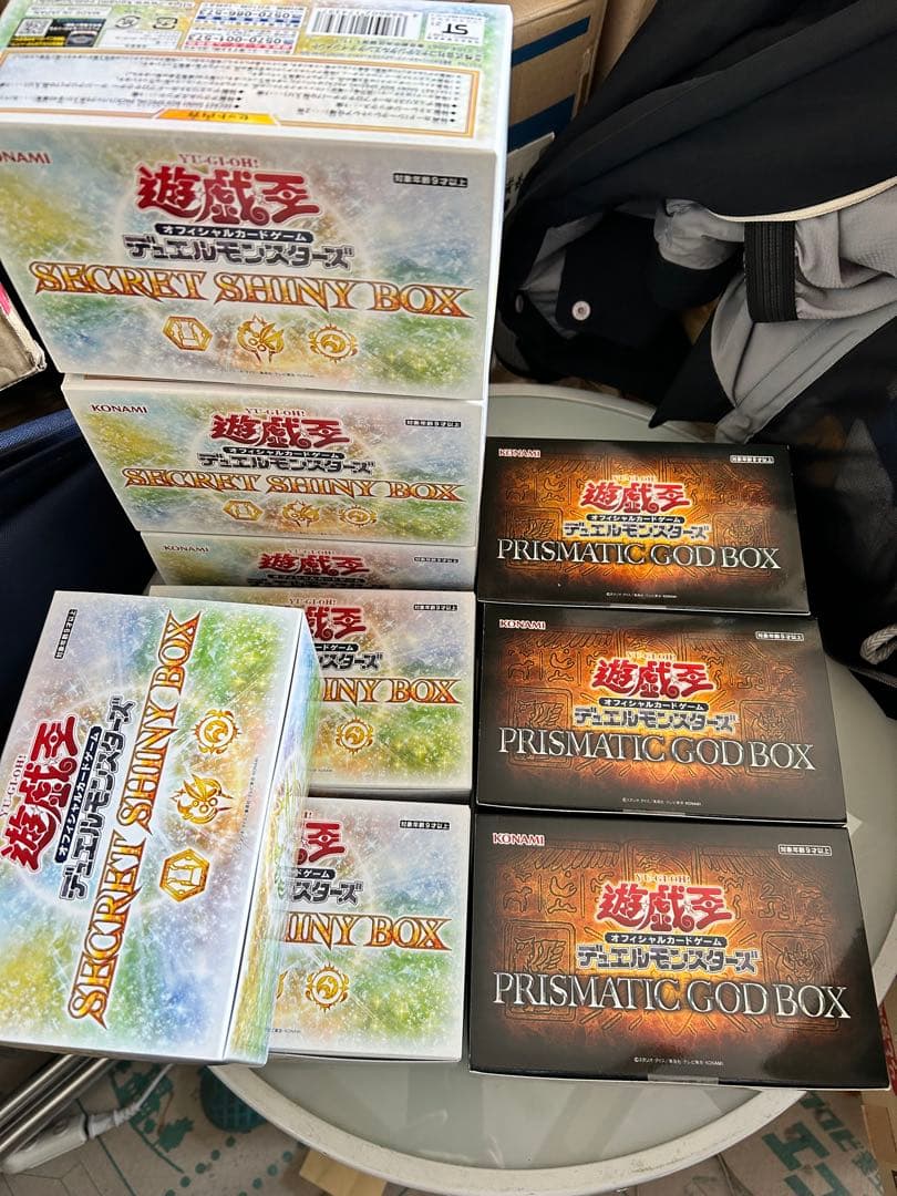 遊戯王　GOD BOX3箱とユーティリティ15箱とシャイニー6箱の24BOX