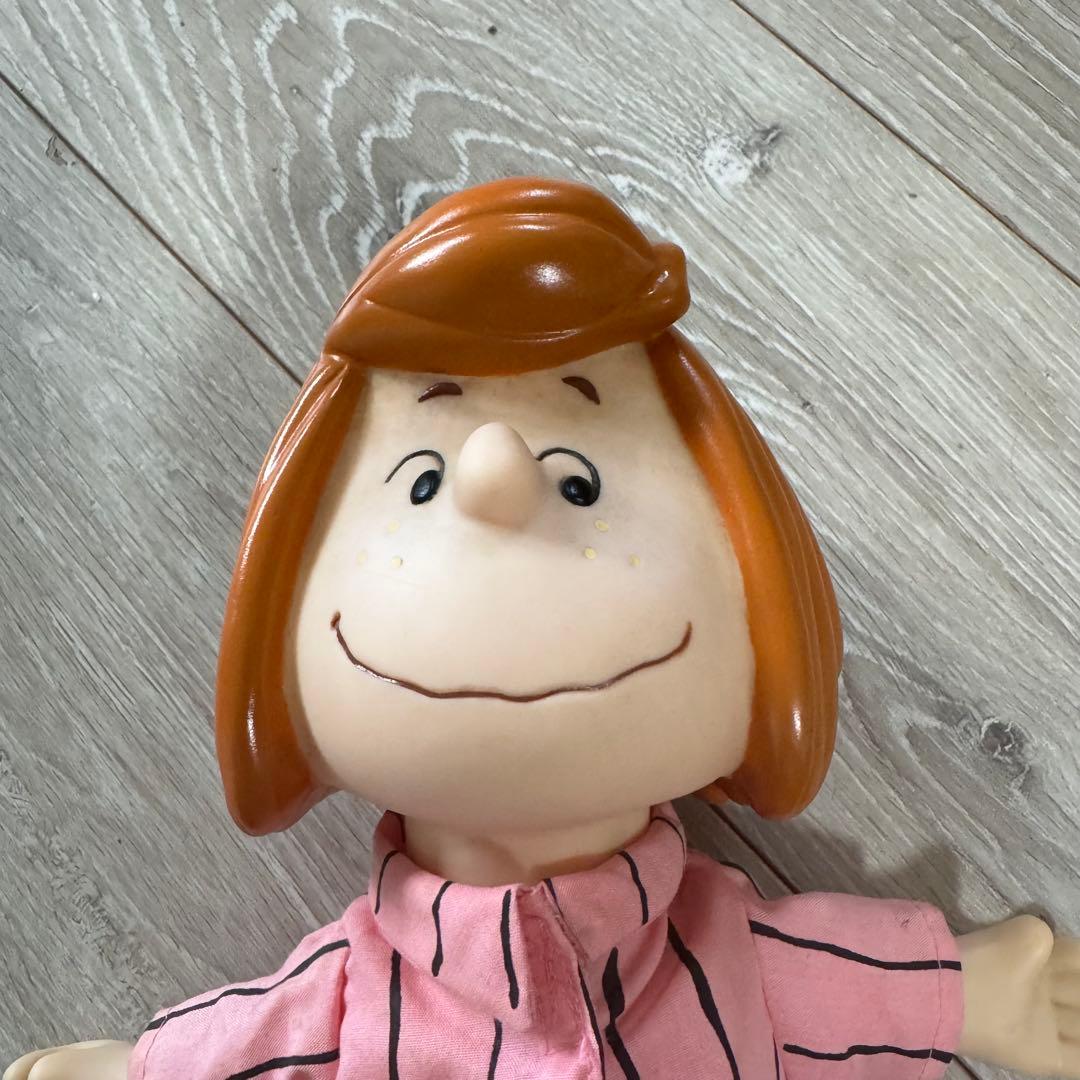 チャーリー・ブラウンとヴィンテージ ペパーミントパティ スヌーピー