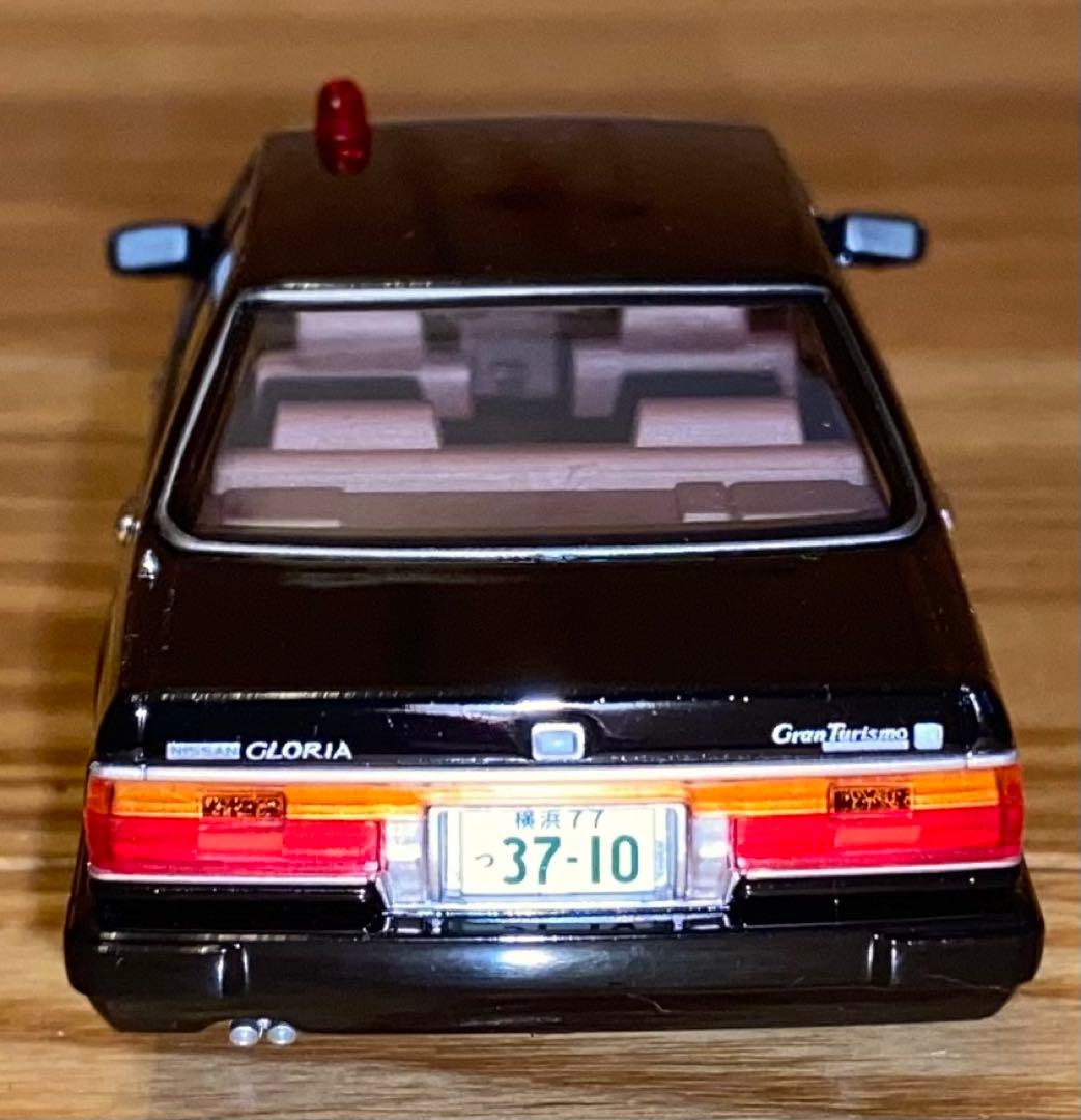 TOMYTEC 日産　グロリア パトカー 1/43