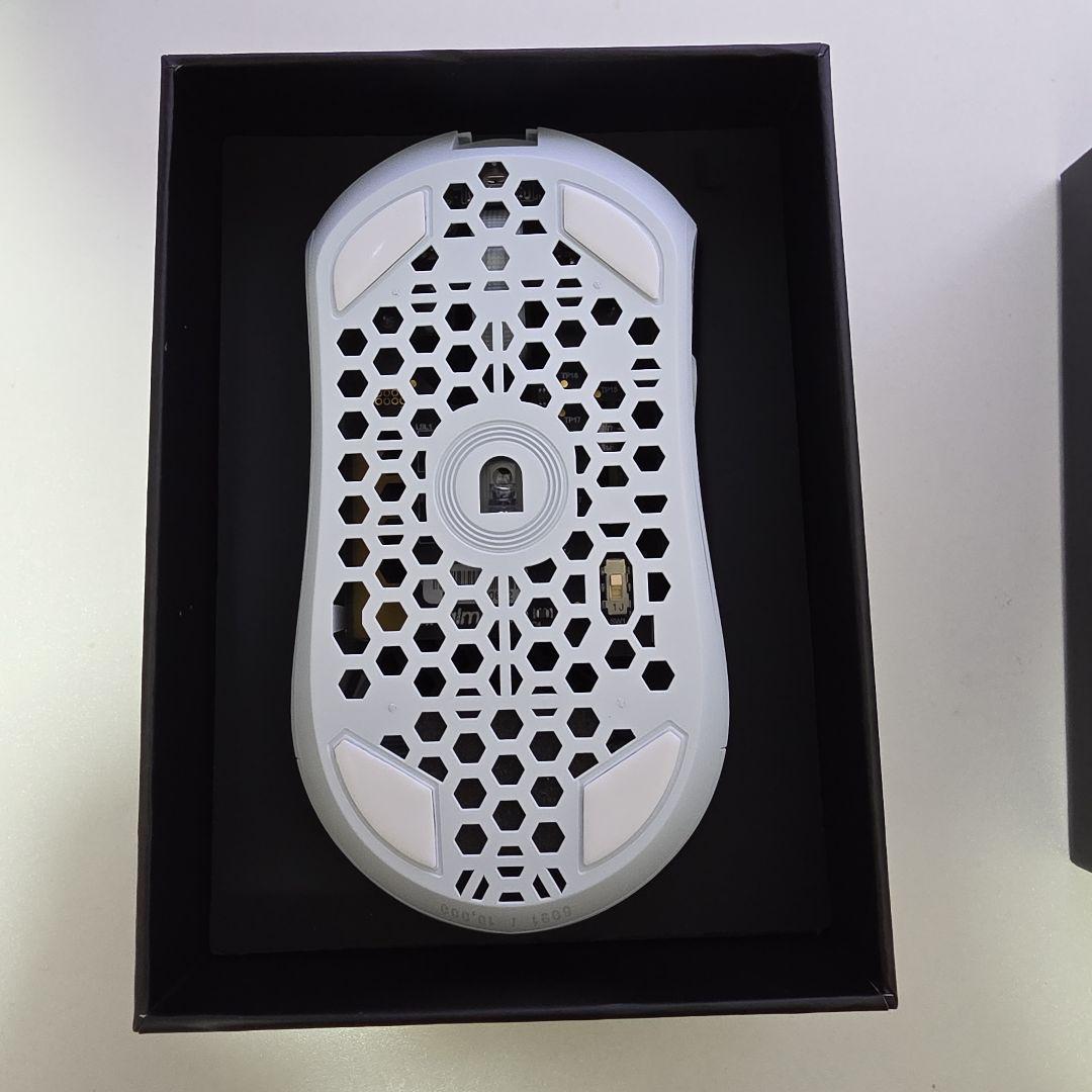 Finalmouse Ultralight X Frostlord Lサイズ