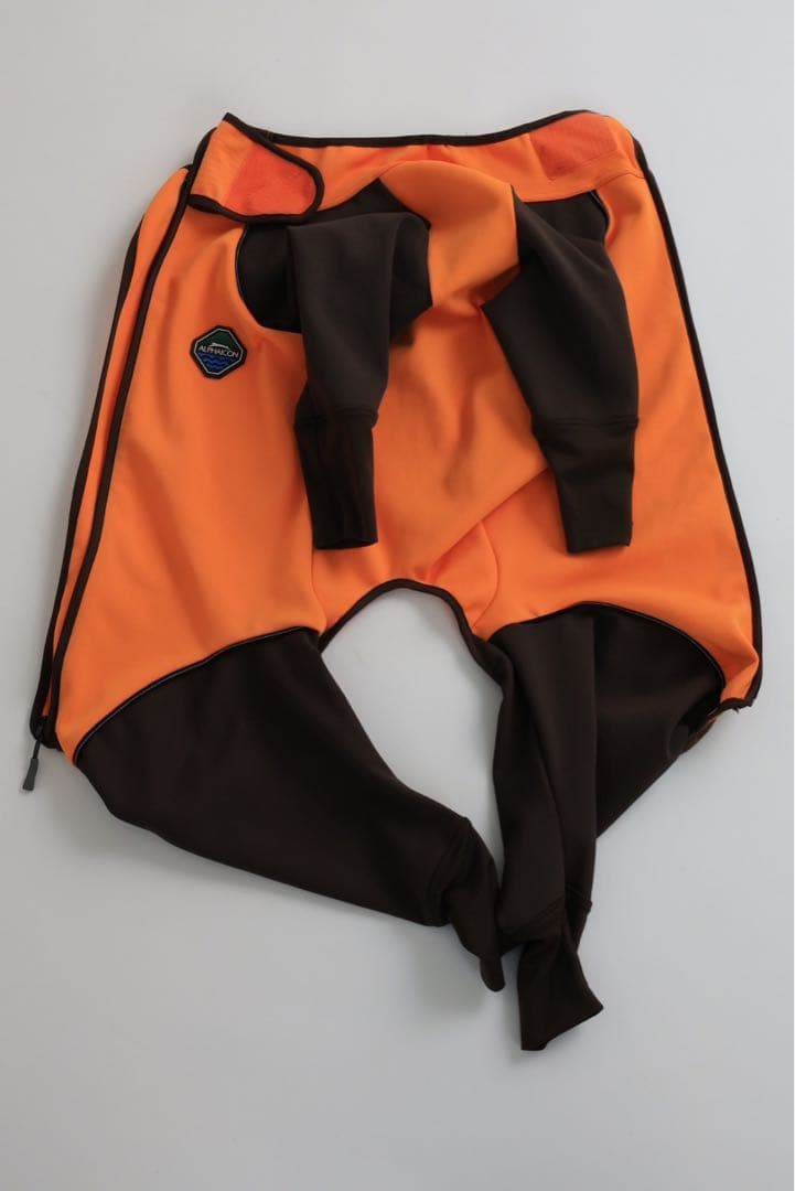 アルファアイコン　ダブルフルドッグガード　オレンジ/茶