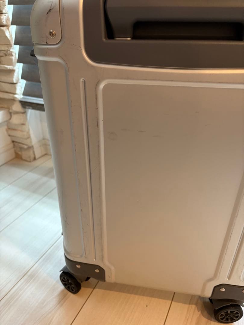 ZERO HALLIBURTON キャリーケース 31L 機内持ち込み可サイズ