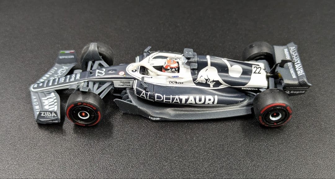 ミニカー MINI GT AlphaTauri AT03 #22 Yuki Tsunoda