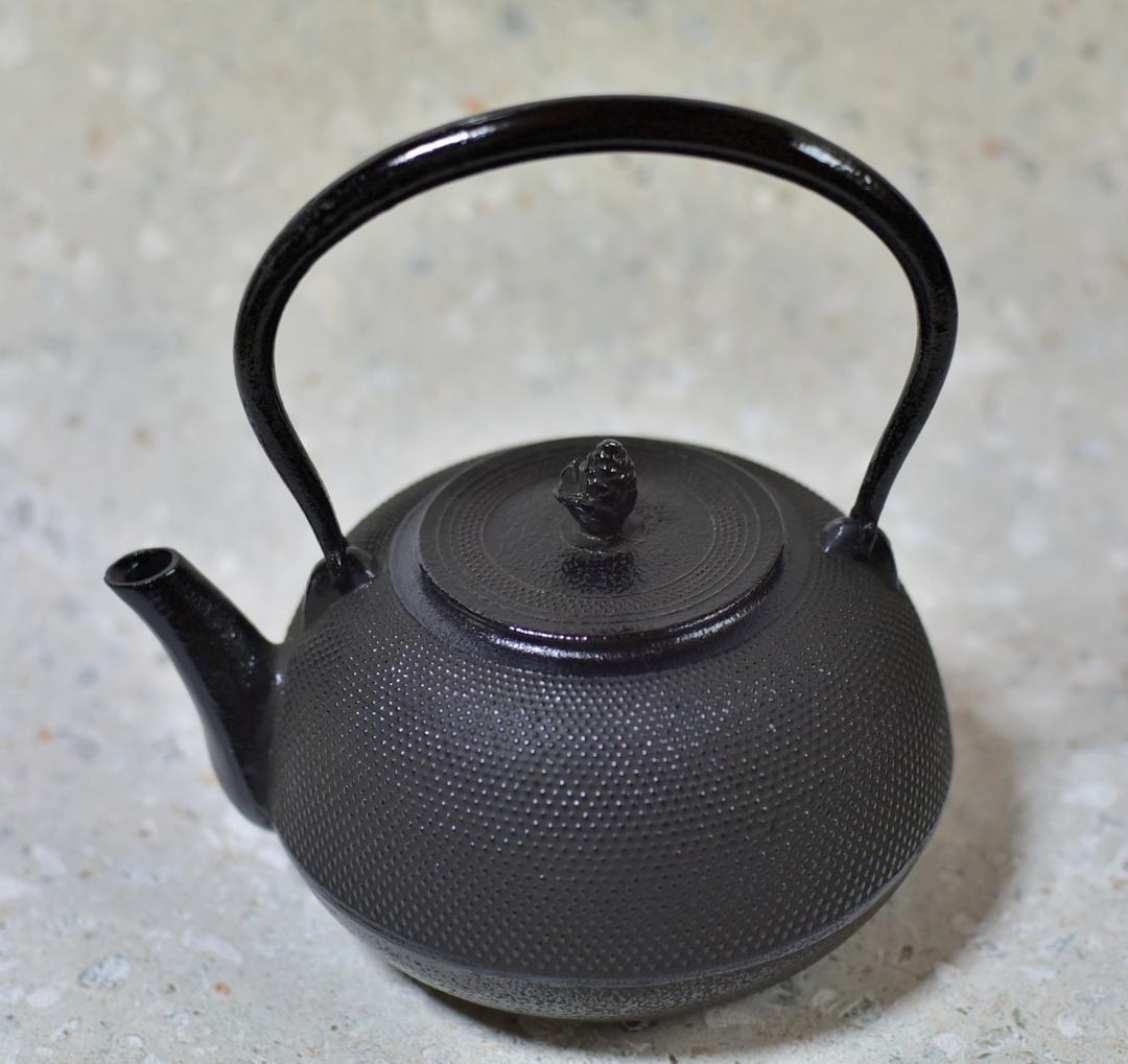 値下げ、南部みちのくアラレ鉄瓶　【極上品】　盛栄堂　お茶道具/共箱