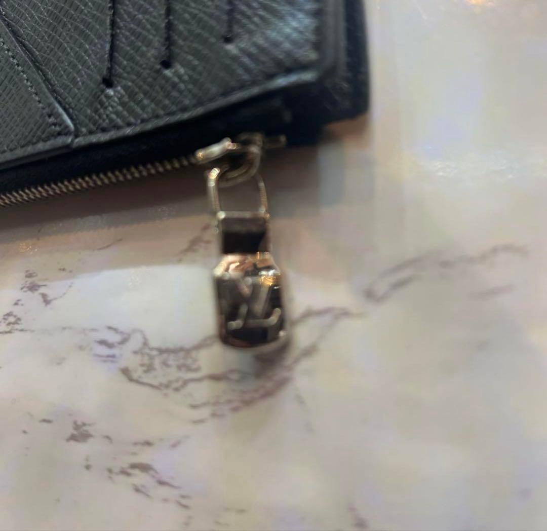 ルイヴィトン タイガ カードホルダー フラグメントケース黒