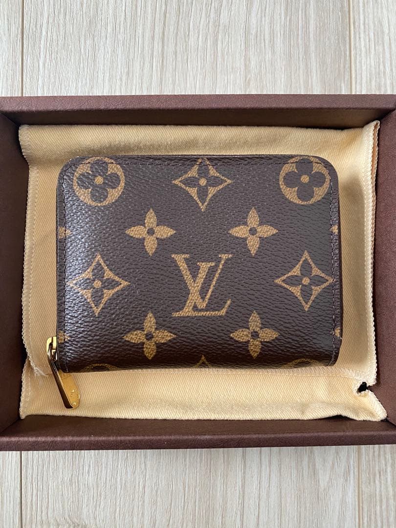 LOUIS VUITTON モノグラム ジッピーケース 最終お値下げ