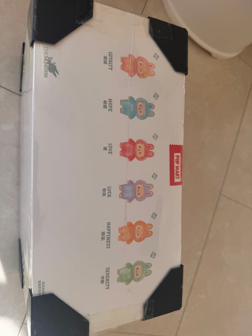 【新品未開封・正規品】ラブブBig into Energy アソートボックス1箱