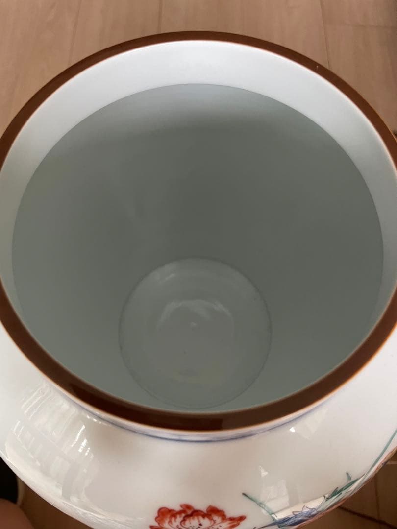 【骨董品】　人間国宝13代目柿右衛門　染錦壺