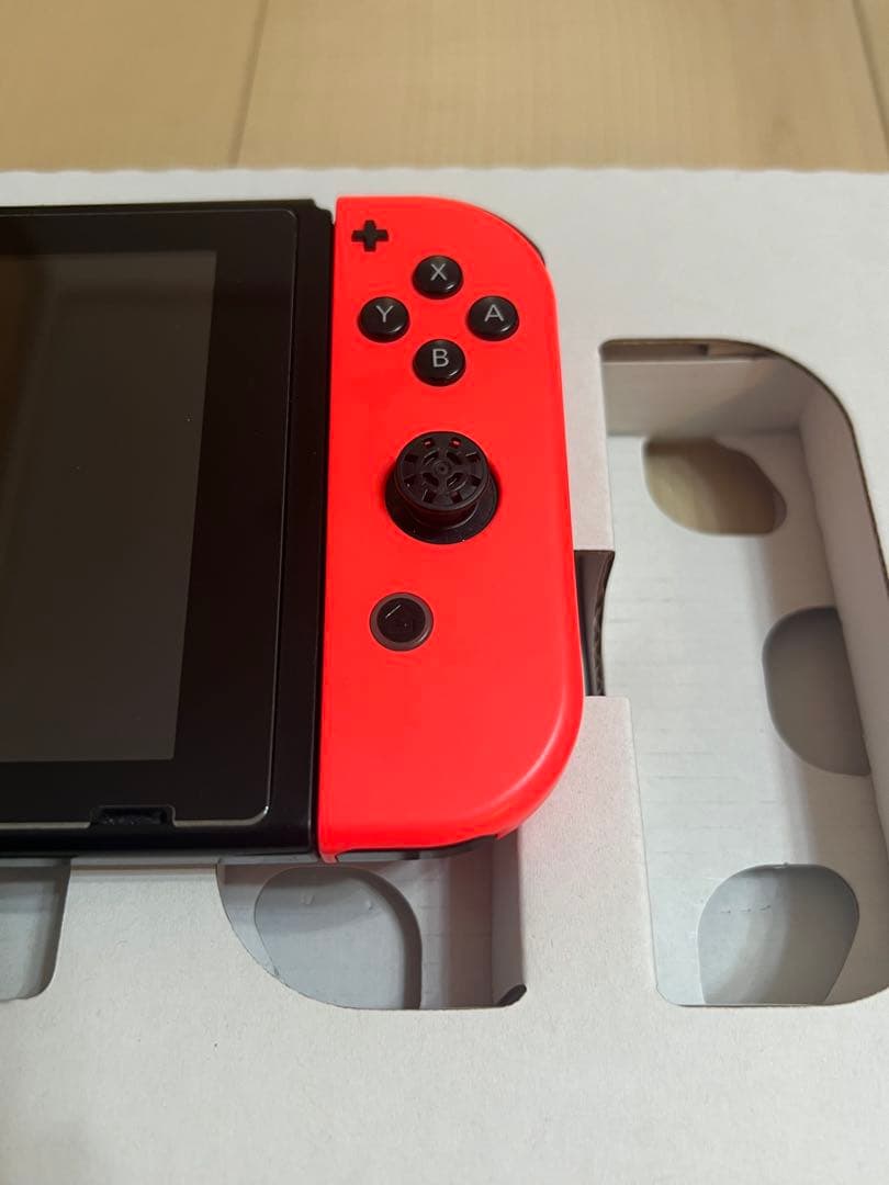 Nintendo Switch 本体 ＋Joy-Con6本付き