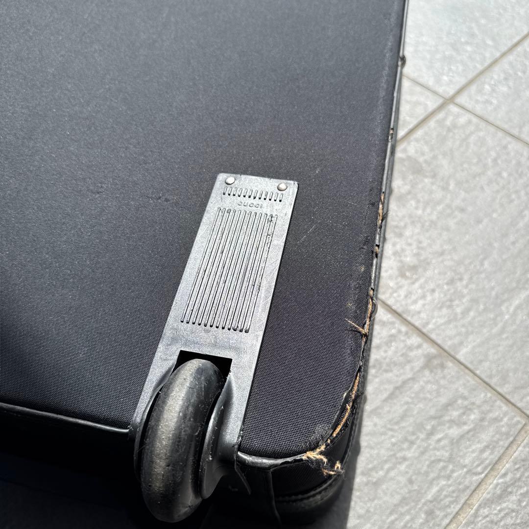 あや様　GUCCI キャリーケース 中型