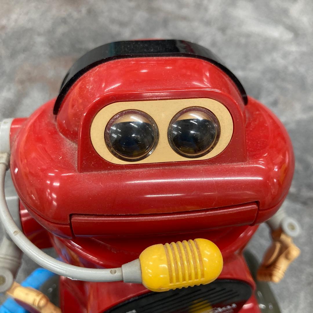 【gashiuejini45 】TOMY IC RADIO ROBOT