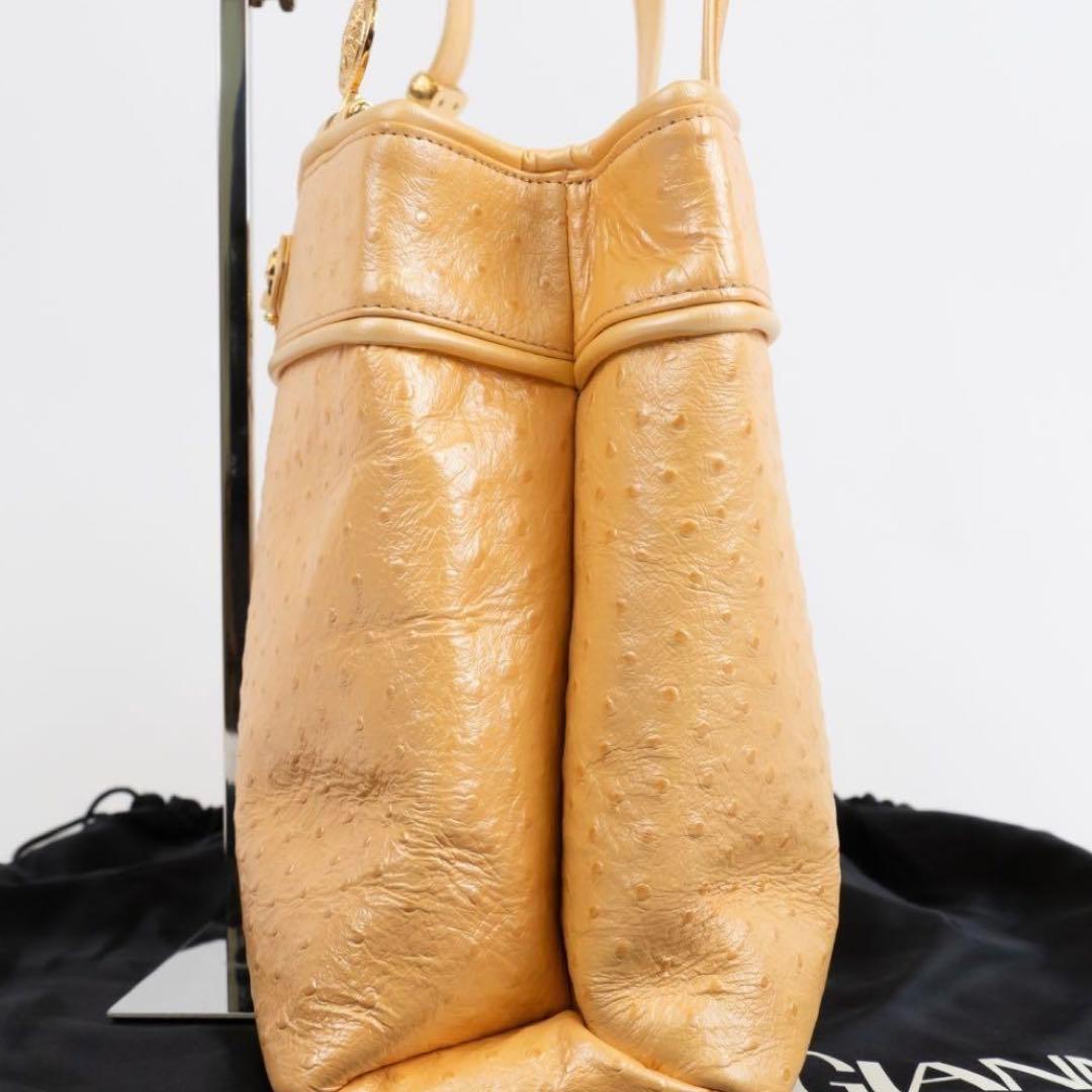 美品　ヴェルサーチ サンバースト オーストリッチ レザー ベージュ