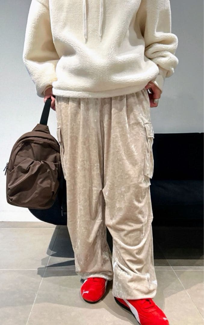 完売 emmi ベロアカーゴパンツ LBGE