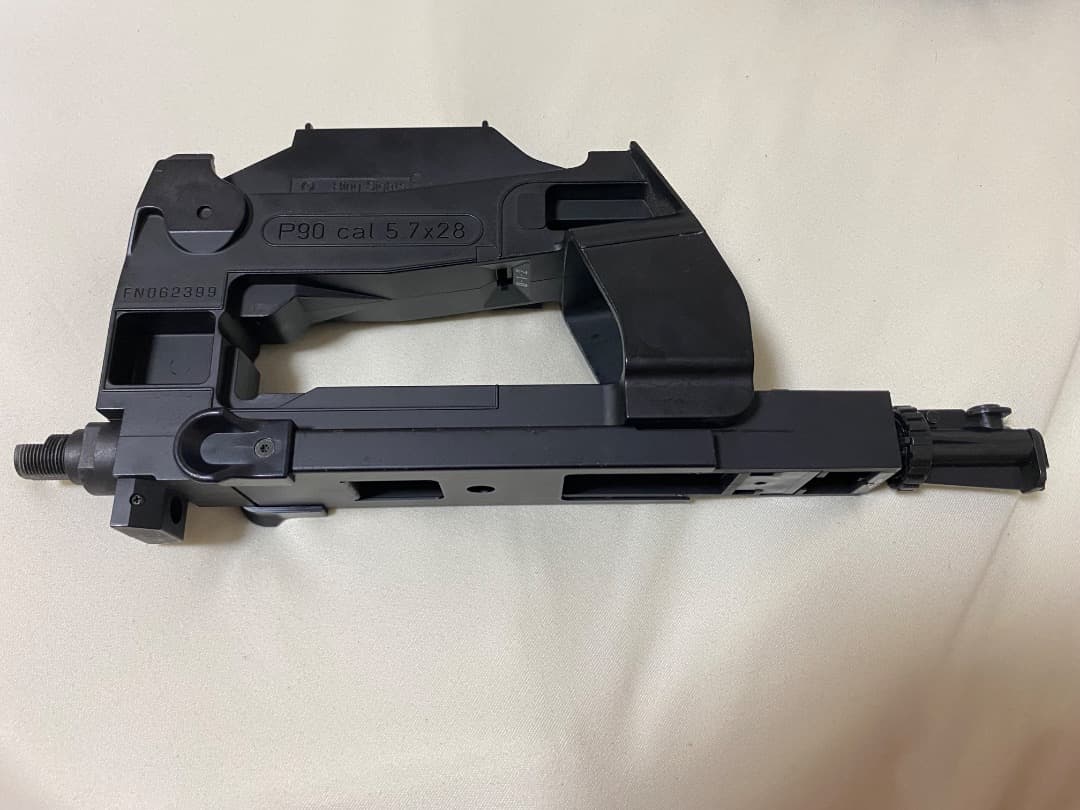 東京マルイ　FN P90 スタンダード　PDW 電動ガン　エアソフトガン