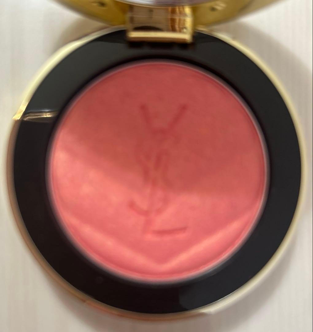 イヴサンローラン　メイクミーブラッシュ パウダー　93