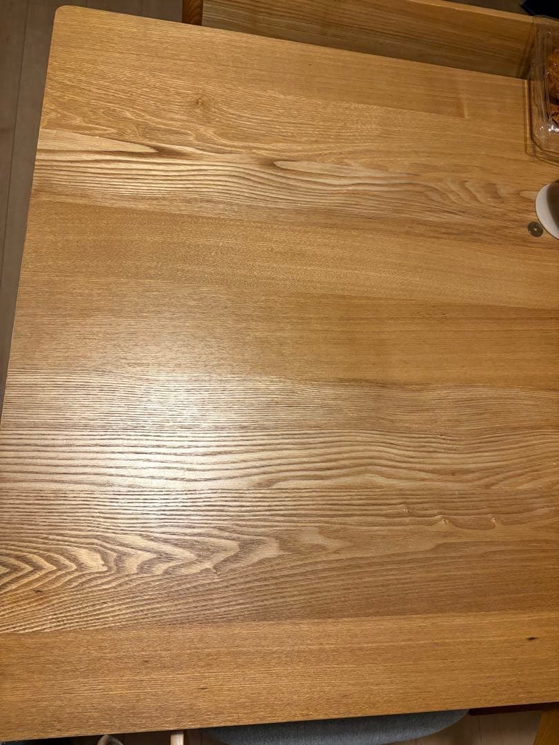 ak様値下げ　引取り可能な方。SIGNEダイニングテーブルチェア　４点セット