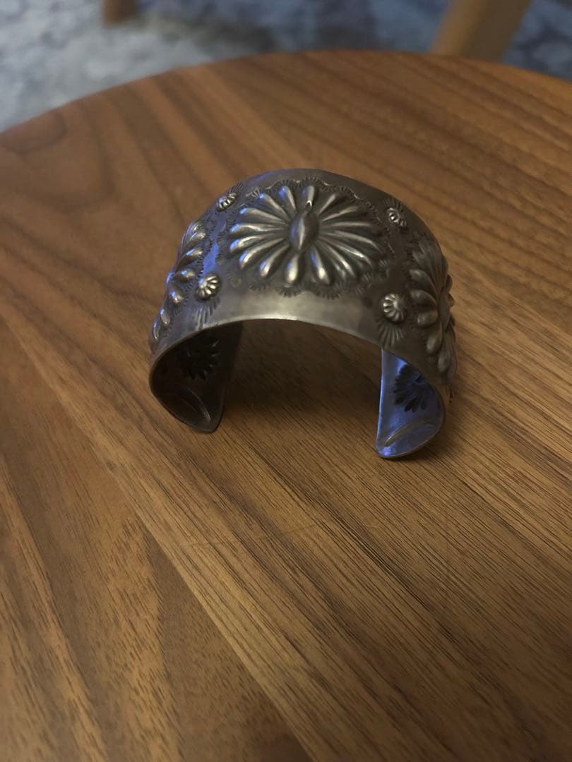 シルバー 花模様 バングル　ビンテージバングル