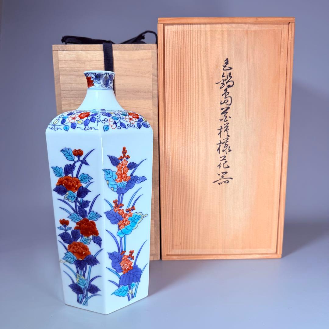 名工　十二代今泉今右衛門　「色鍋島花文様花器」　二重共箱　六角形　名品