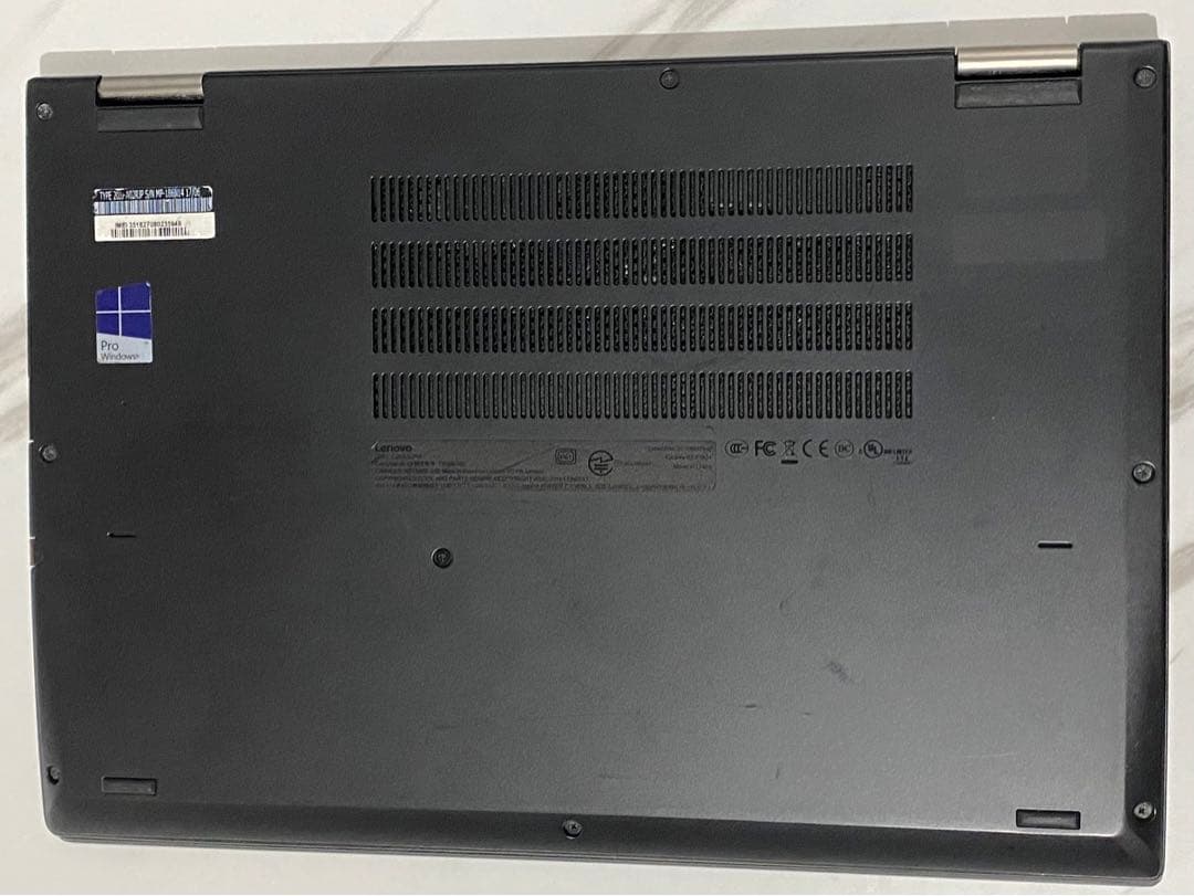 Thinkpad Yoga370 i5 8GB 128GB 第7世代