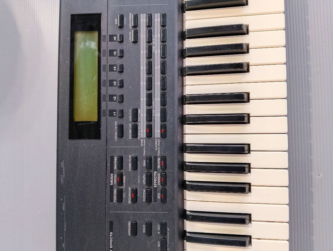 Roland XP-80 シンセサイザー ローランド キーボード(あ86)