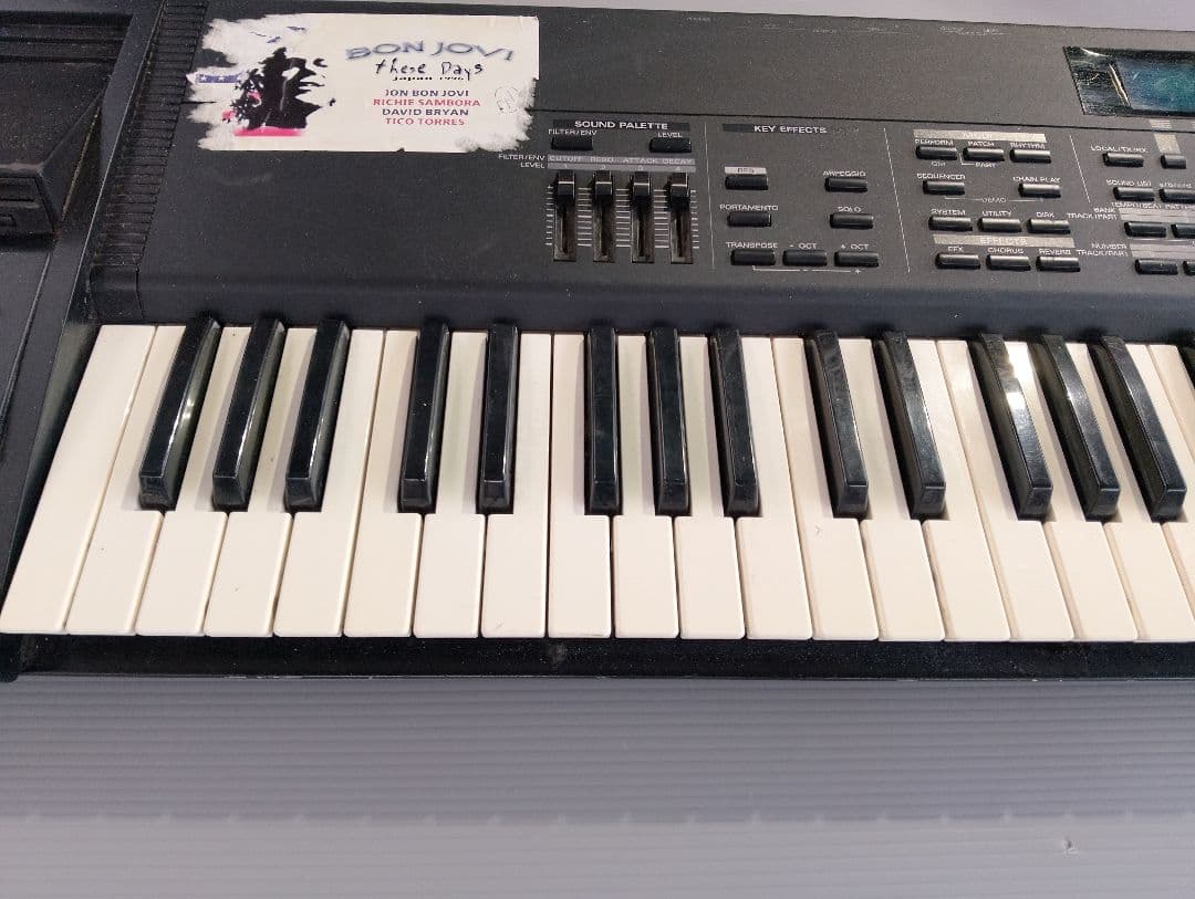 Roland XP-80 シンセサイザー ローランド キーボード(あ86)