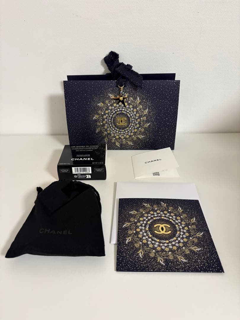 CHANEL 2025ホリデーレシーニュドゥシャネルチークペッシュルミエール