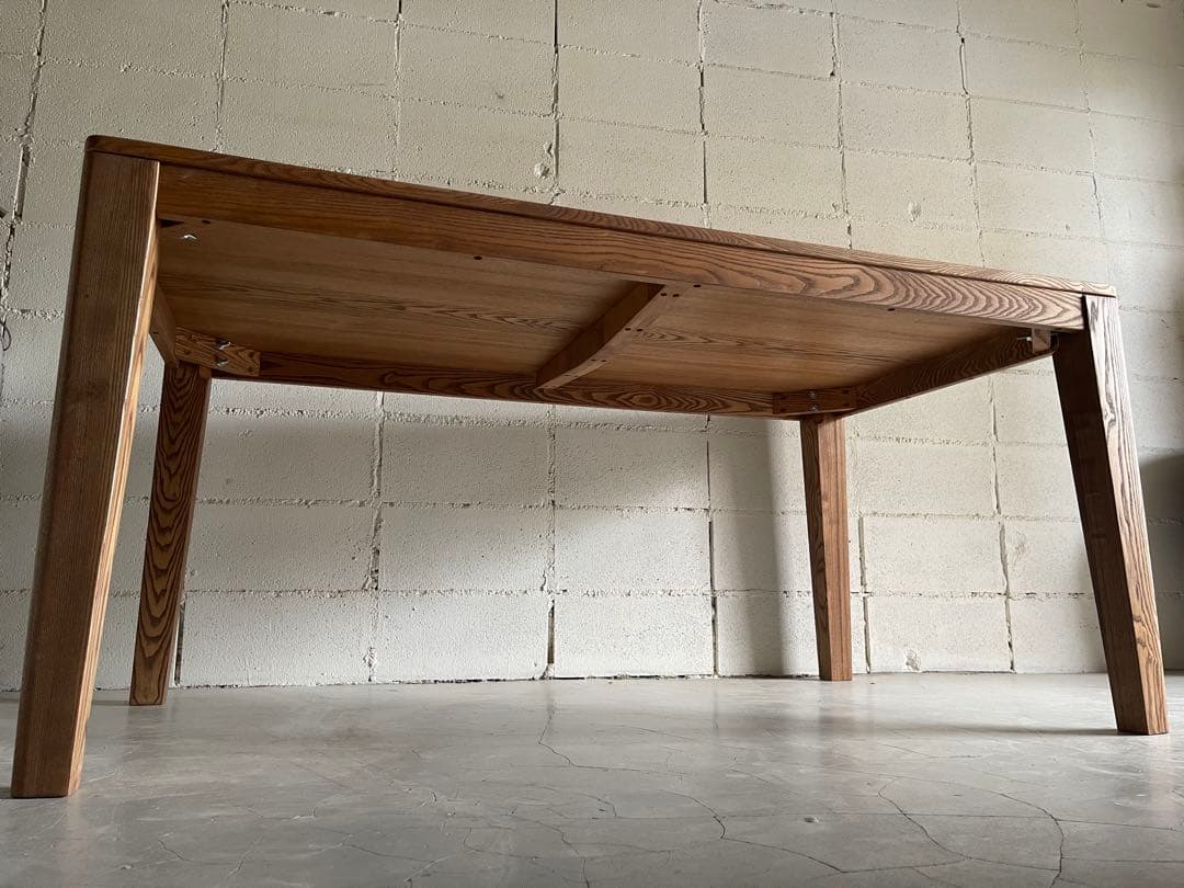 美品　天然木オーク無垢材　ダイニングテーブル　大手百貨店購入品　北欧　テーパー脚