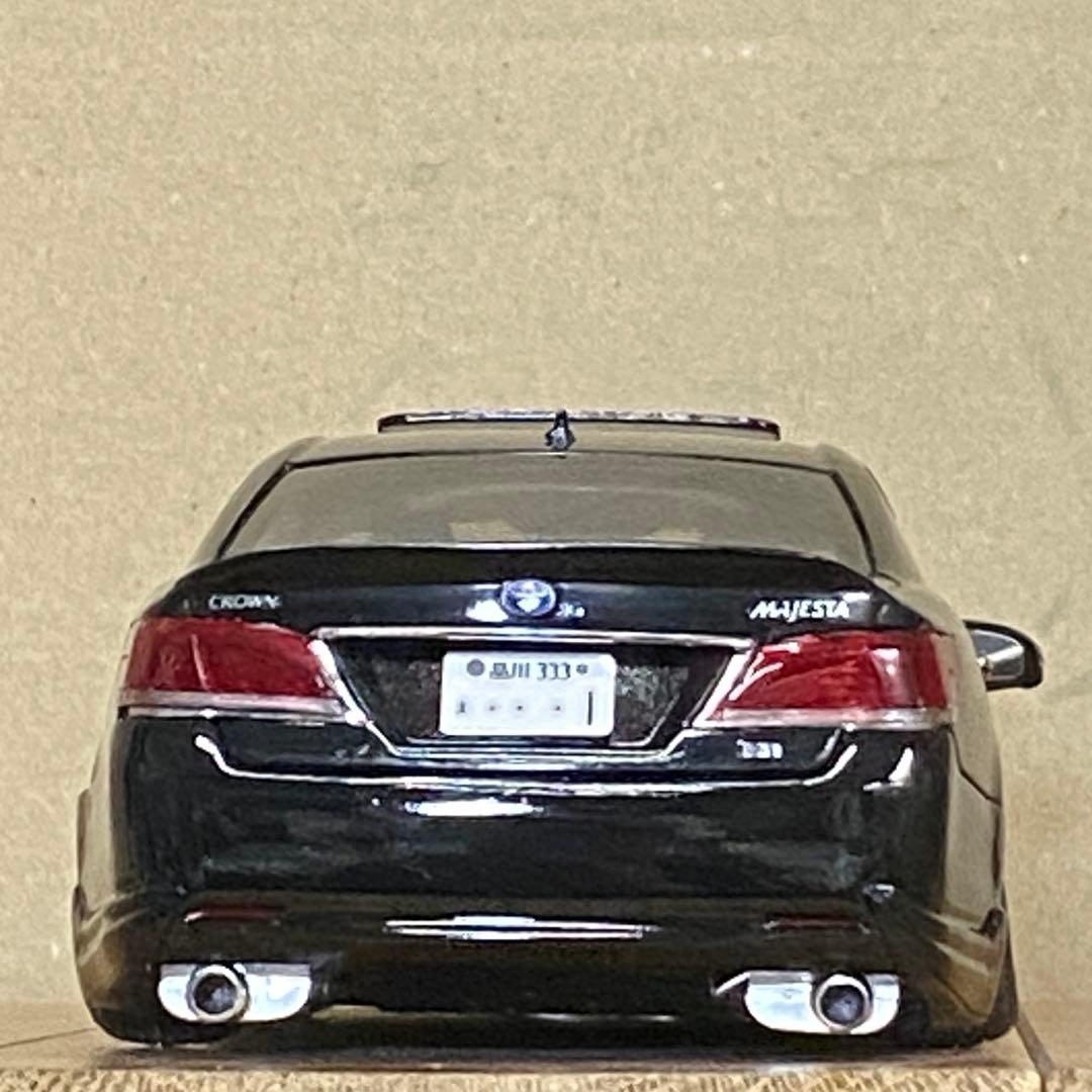 プラモデル完成品　 アオシマ 1/24 クラウンロイヤル　 21マジェスタ化