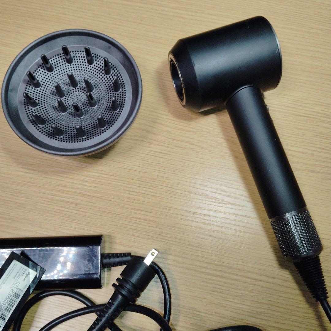 値下げ　ダイソン ドライヤー