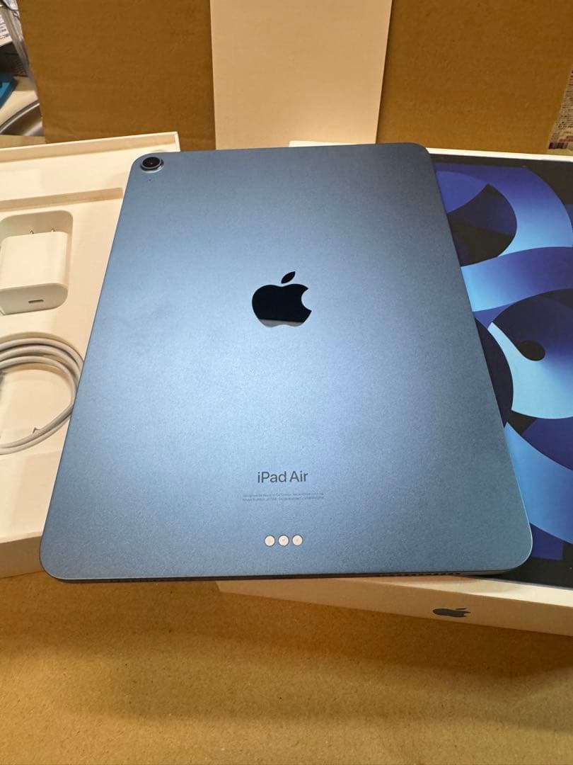 Apple iPad Air第5世代 Wi-Fi 2022 純正キーボード付