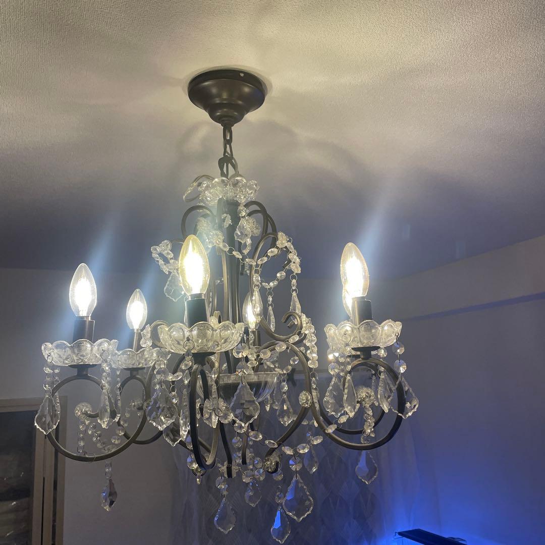 アンティーク調　ゴールドシャンデリア