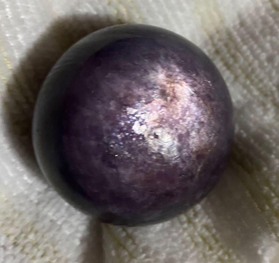 ラベンダーカラー　パープルマイカ　スフィア　天然石　レピドライト　原石