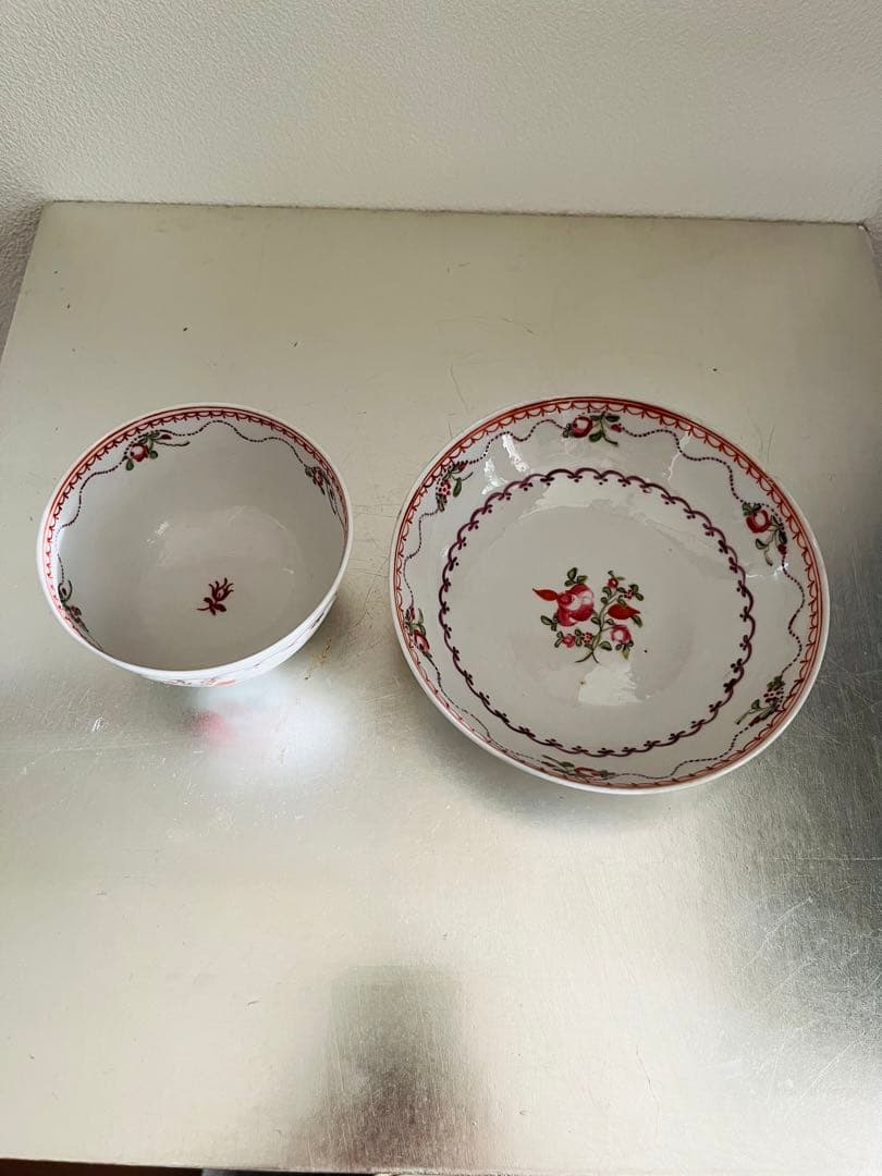 アンティーク　手描きカップ&ソーサー　ｃ/ｓ　イギリス