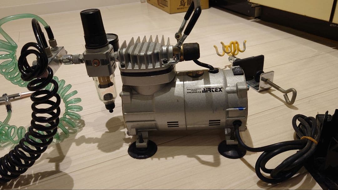 エアテックス　コンプレッサー APC-001R　 エアブラシ4本セット