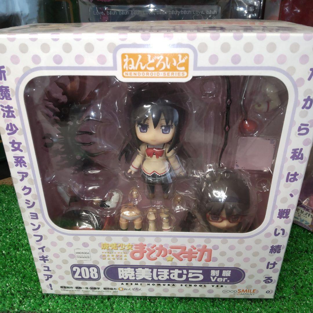 ねんどろいど 魔法少女まどか美ほむら 制服Ver.