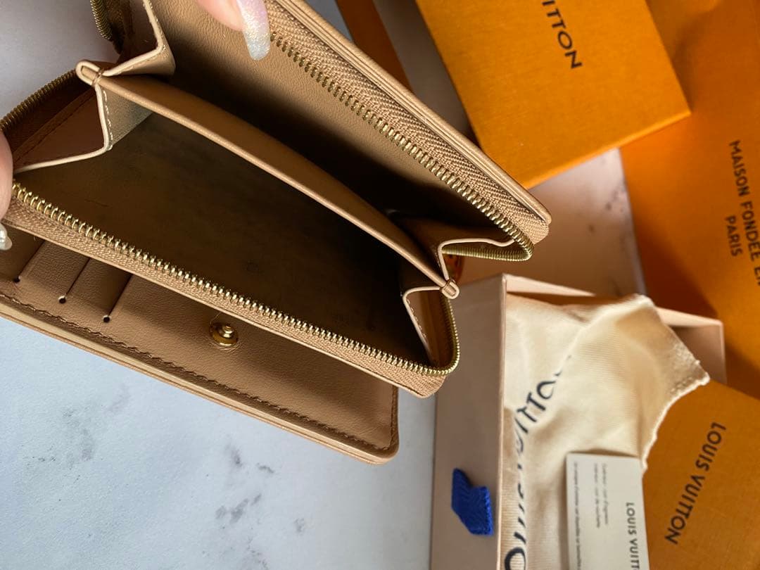 リンLOUIS VUITTON 財布