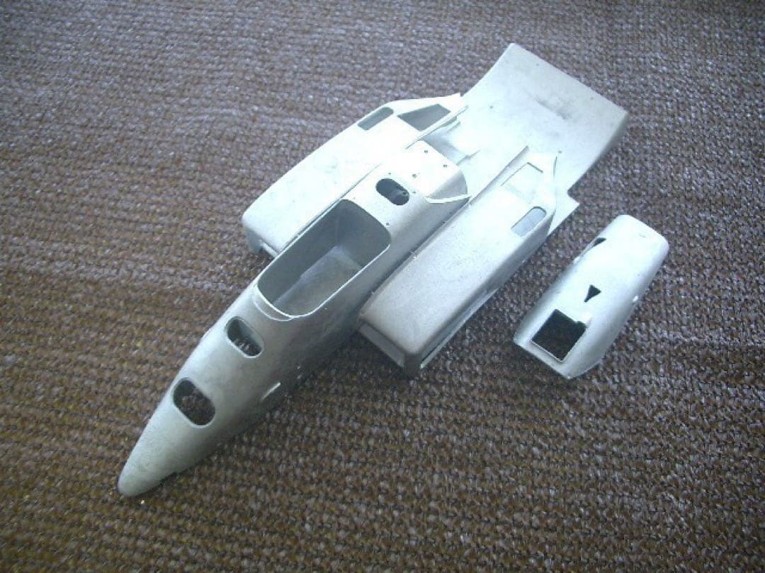 1/20 MFH フェラーリ 156/85 マルボロデカール付き