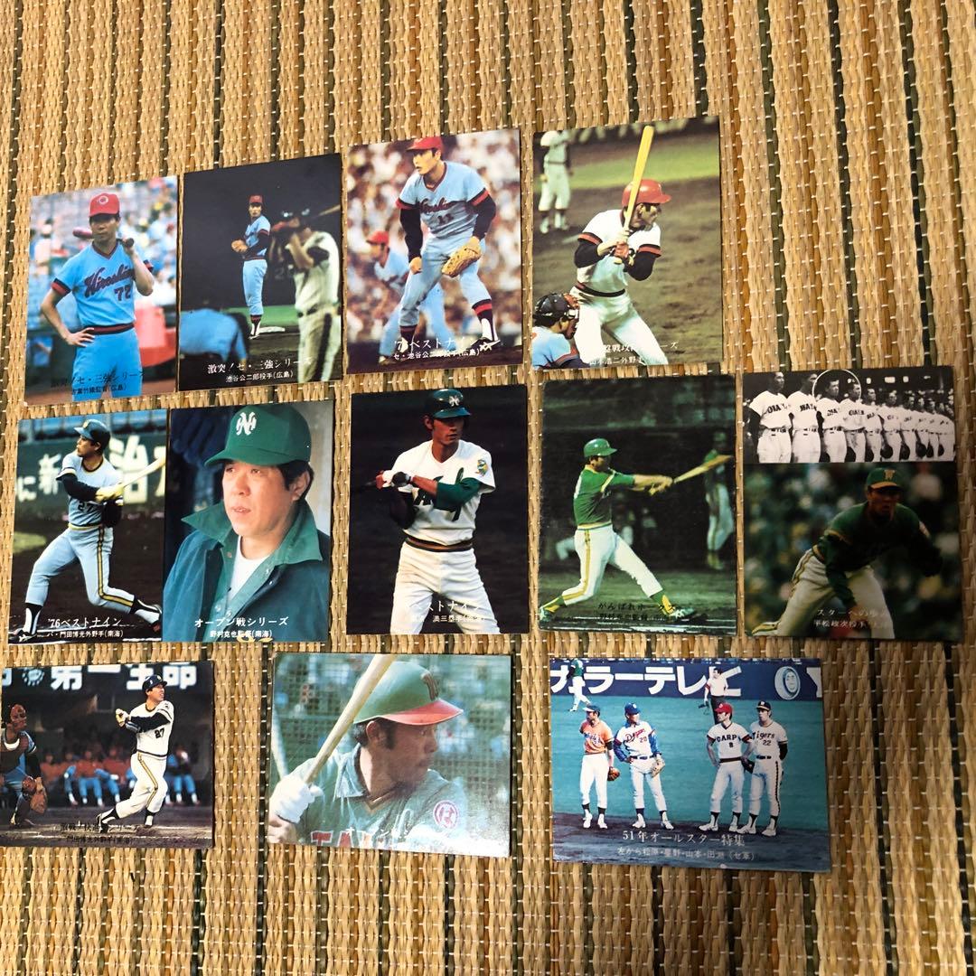 プロ野球カード　1977年度版カードアルバム＋カード87枚