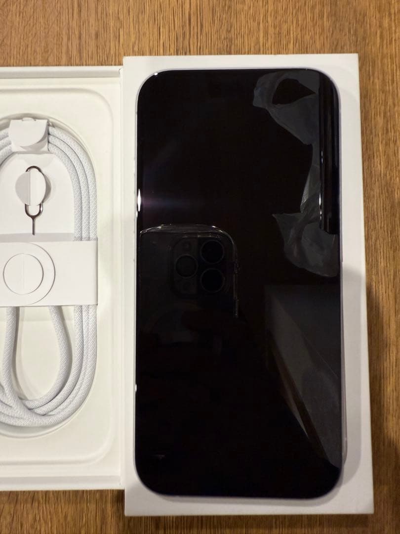 スマートフォン本体 Apple iPhone 16 White 128GB