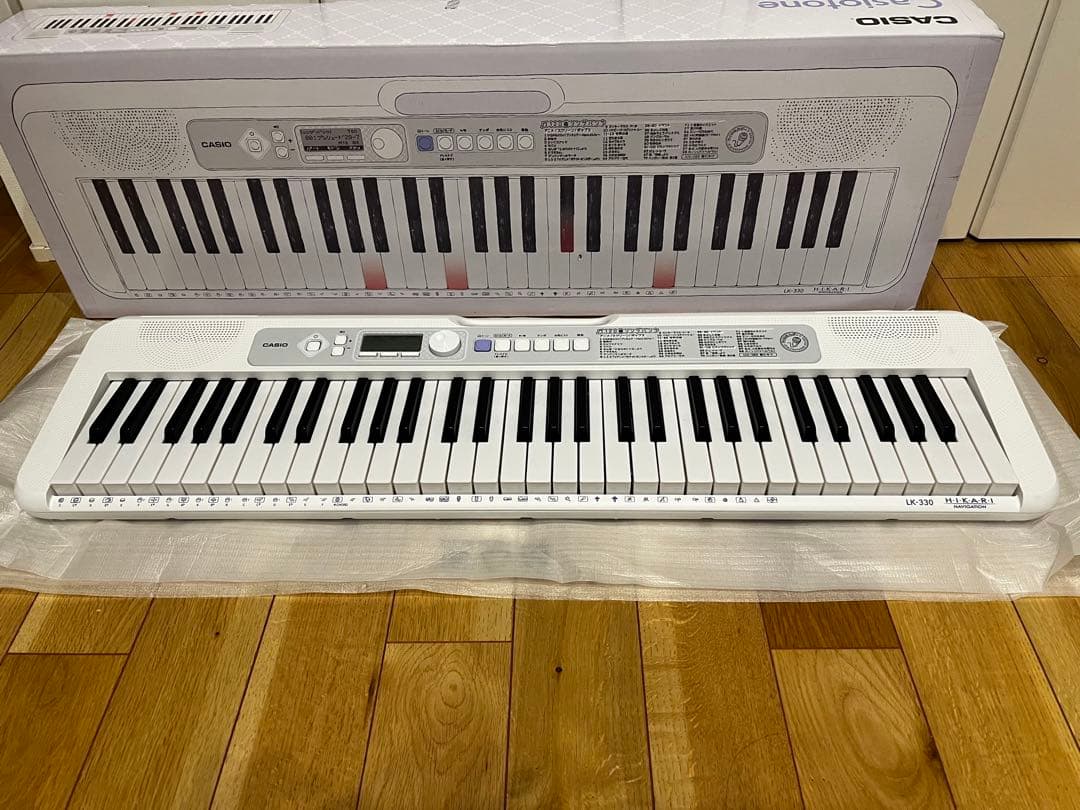 カシオ CASIO 光ナビゲーション キーボード 61鍵盤　LK-330