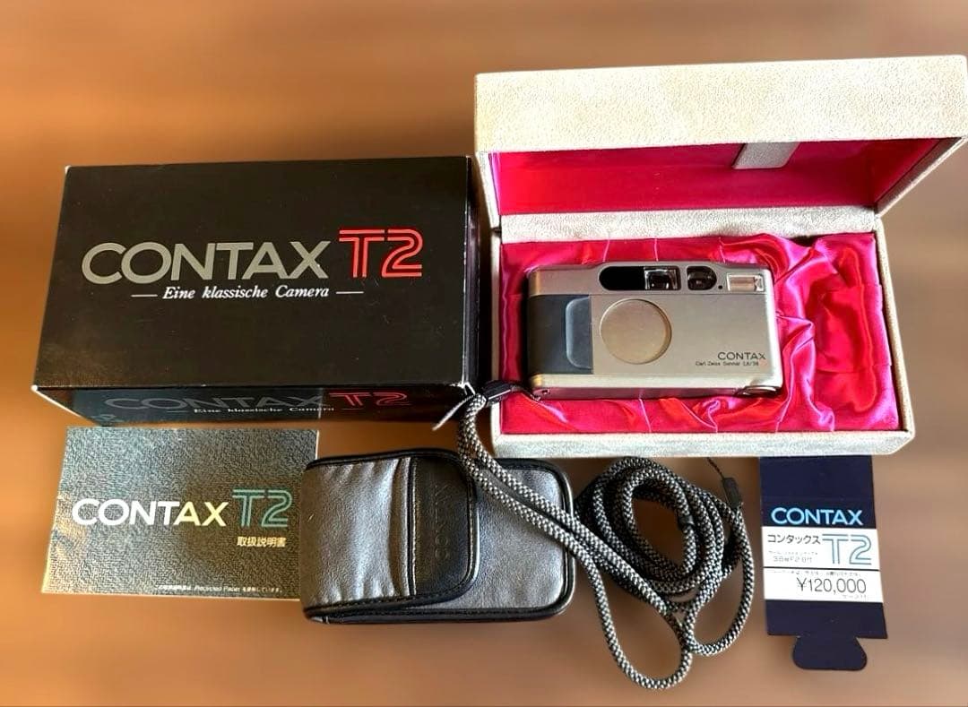 【高級コンパクトカメラ・希少】 Contax T2 チタンクローム