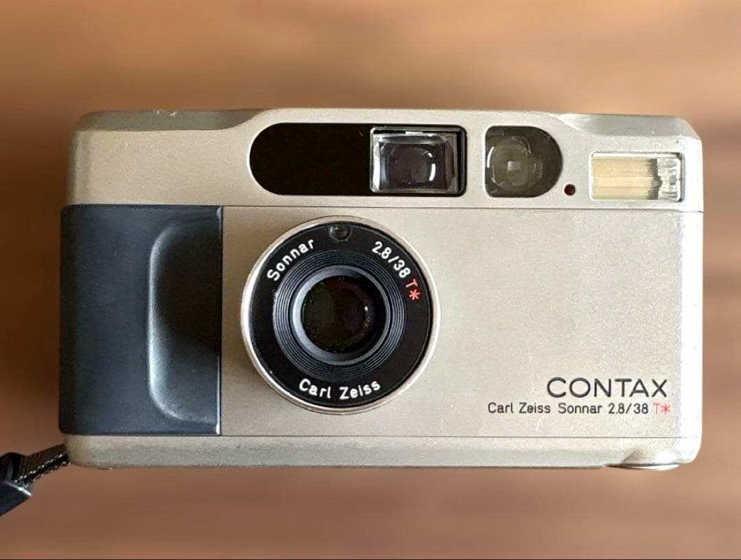 【高級コンパクトカメラ・希少】 Contax T2 チタンクローム