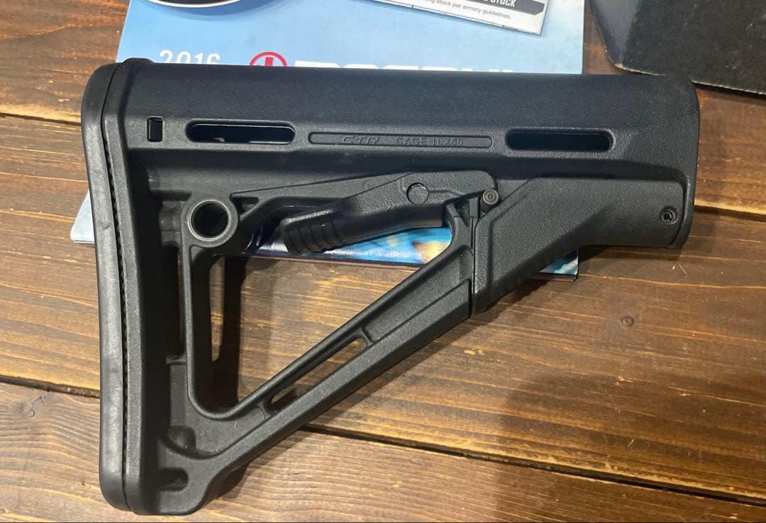 実物 magpul ctrストック　黒