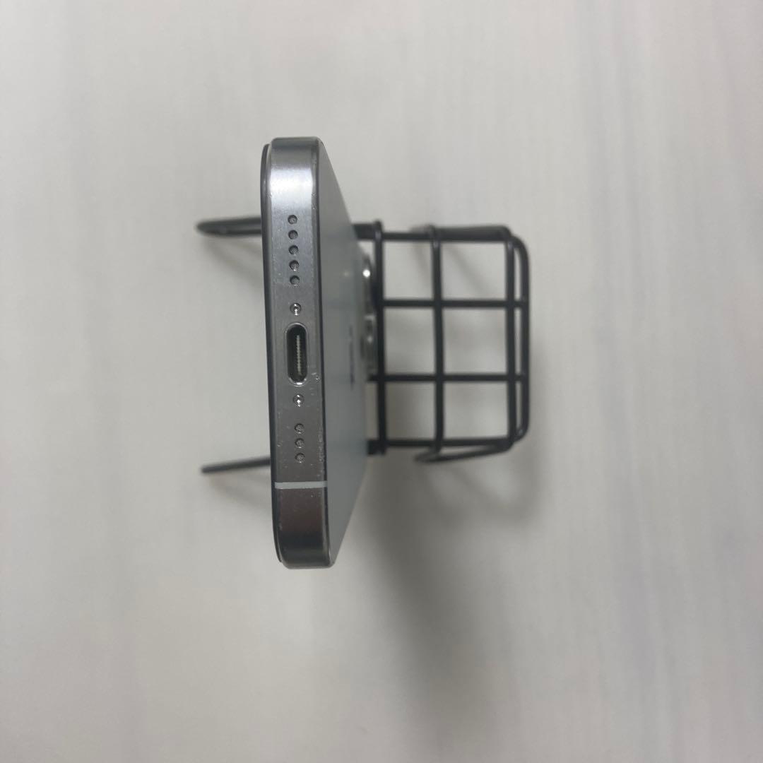 iPhone 15 proホワイト 128GB iPhone本体　ジャンク