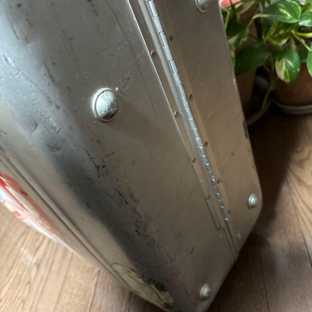 旅の雰囲気あり　格好いい大型　ゼロハリバートン　アルミ製スーツケース 車輪交換済