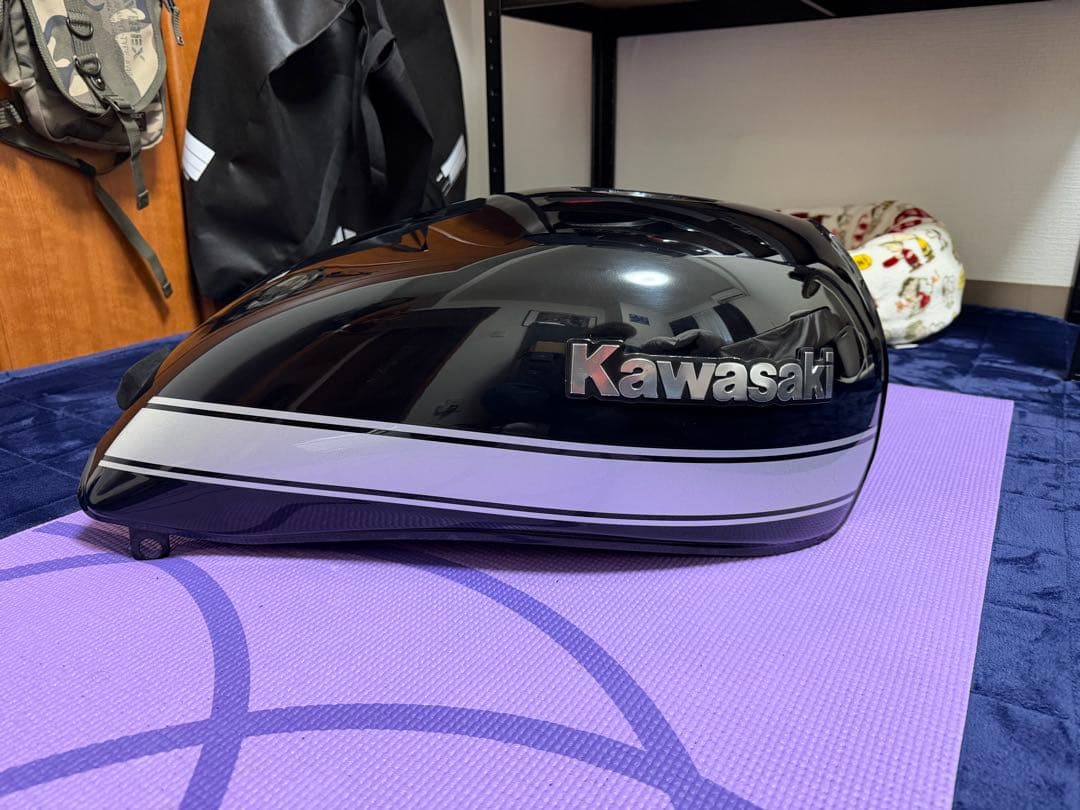 ゼファー750 タンク　リアフェンダー