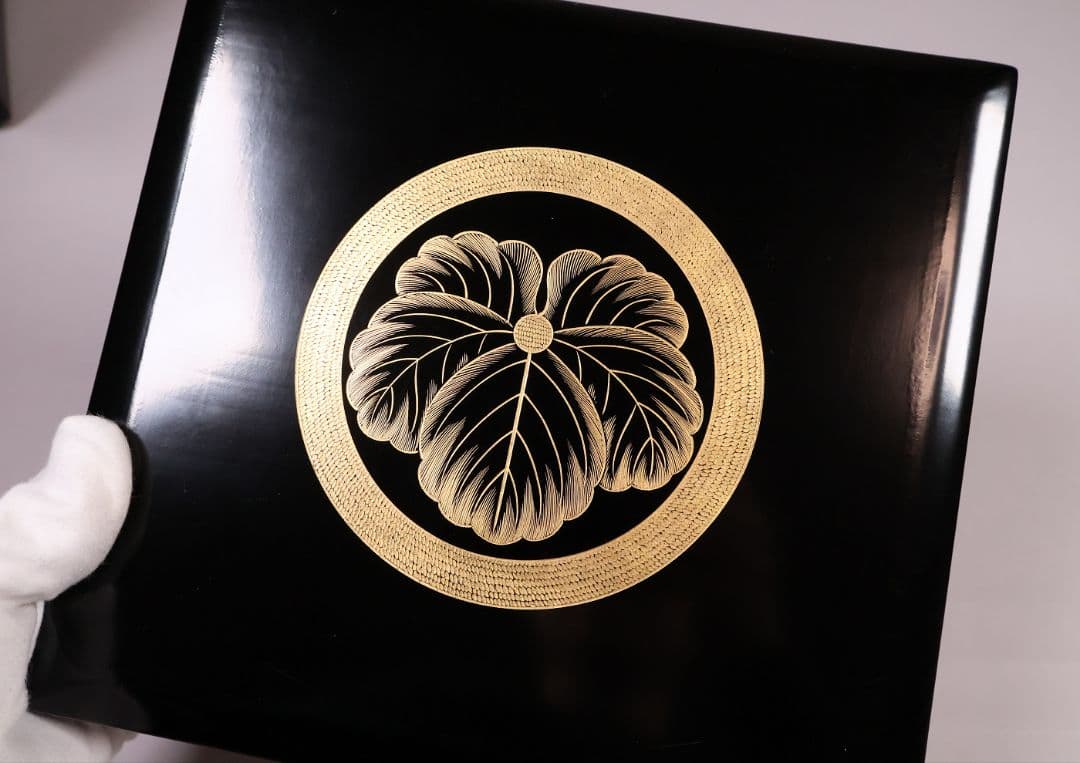 輪島塗 森漆器店 沈金 丸に蔦家紋 松竹梅 五段重箱 黒 朱 木製【MB57】